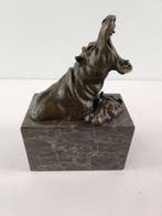 Beeldje - Bathing hippos - Brons, Marmer