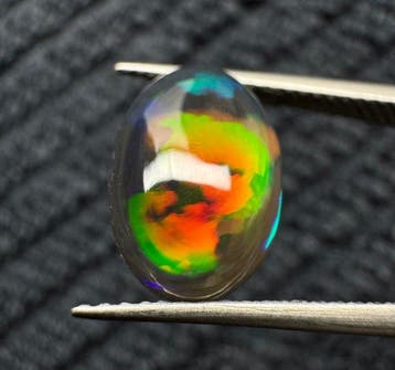 Opaal Cabochon- 0.58 g