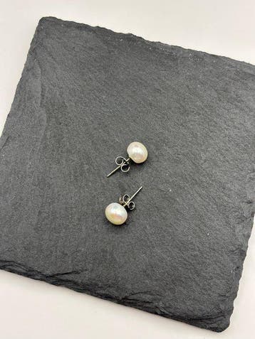 8 mm kralenmaat 925 zilver zoetwaterparel oorbellen. -