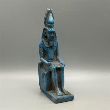 Replica van het oude Egyptische Zittend standbeeld van, Antiek en Kunst