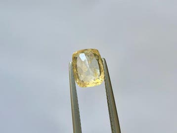 Zonder minimumprijs - 1 pcs Geel Saffier - 3.49 ct -, Nieuw