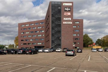 Kantoorruimte voor 2 in Industry, Verzenden