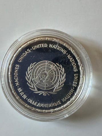 Wereld. Silver medal , United Nations Togo 11g (.925)