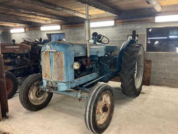 Online veiling - 1961 Fordson Super Major Antieke Tractor, Ophalen