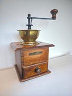 M.V. - Koffiemolen - Hout, Messing, Staal, Antiek en Kunst