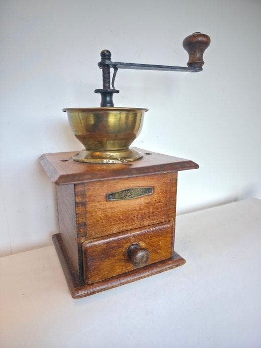 M.V. - Koffiemolen - Hout, Messing, Staal, Antiek en Kunst, Antiek | Keukengerei
