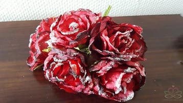Zijden Roos Wrinkle Bundel Sugar Donkerrood per bundel, Nieuw