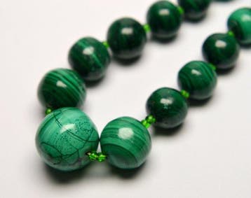 Chakra de malachite verte lourde - Collier - 90,6g
