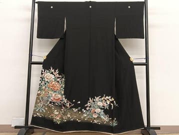 Prachtige Kurotomesode-kimono - pure zijde, 5 kamon, goud