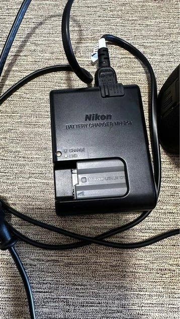 Nikon D7500 + obiettivo 18-140mm VR — kit completo Appareil