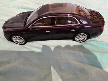 Kyosho 1:18 - Modelauto - Bentley Flying Spur W12
