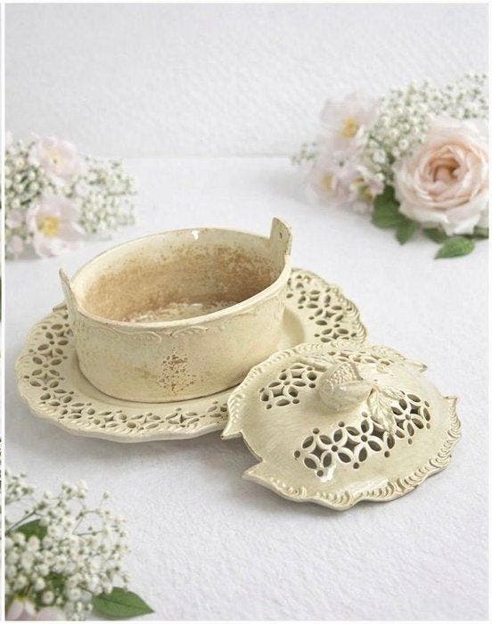 Boterschotel - flor - Creamware - Antieke Creamware, Antiquités & Art, Antiquités | Verre & Cristal