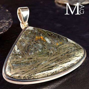 Rare Formation - Pyrite en plume Exclusif - pendentif argent