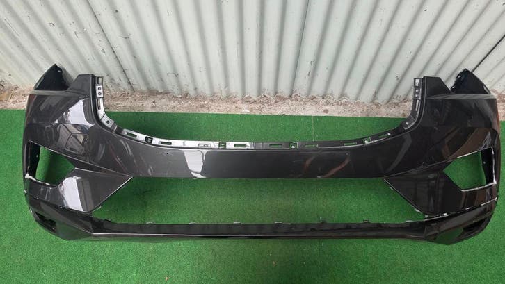Pare-chocs av. Volvo XC60 II 2017 - 2021 31425160, Autos : Pièces & Accessoires, Carrosserie & Tôlerie, Volvo, Utilisé, Avant
