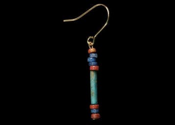 Oude Egypte, late periode Geglazuurd faience Kralenoorbellen, Antiek en Kunst