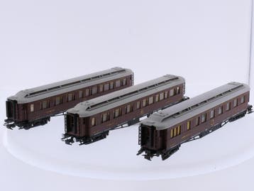 Schaal H0 Liliput 26000 en 2x 26500 set van 3 personenrij..., Ophalen of Verzenden, Overige typen