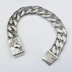 Armband LÉlan du Conquérant – Erfgoed van Kracht - Besluit,