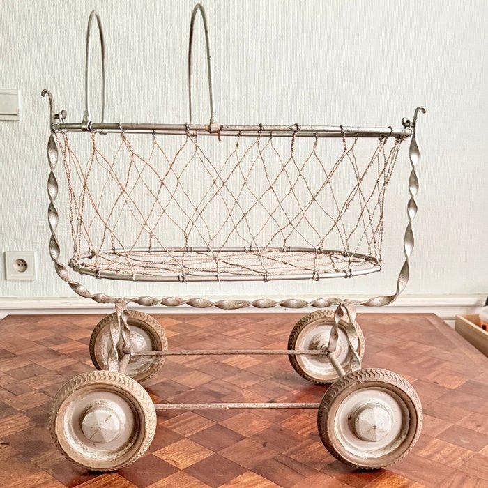 Wieg - Smeedijzer, Metaal, Antiek en Kunst, Antiek | Speelgoed