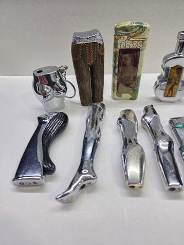 Sans prix de réserve - Briquet - métal et autres