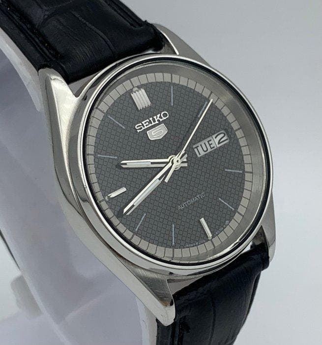Seiko - Seiko 5 Automatic Day-Date - Zonder minimumprijs -, Bijoux, Sacs & Beauté, Montres | Anciennes | Antiquités