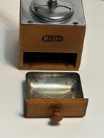 PeDe - Koffiemolen - Hout, ijzer enz - Koffiemolen