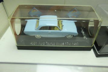 Dinky Toys, Starline, Minichamps 1:43 - Voiture miniature