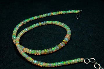 52,45 cts AAA+ Opale de Welo éthiopienne naturelle,