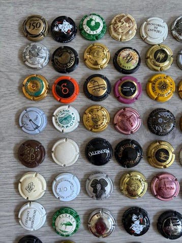 Mionetto - Champagne capsules (152) - Metaal