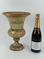 Balustervaas - Vaas in Louvre-stijl - Albast - een grote, Antiek en Kunst