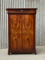 Kast - kleding kast, Linnenkast, linnenpres, wardrobe -, Antiek en Kunst