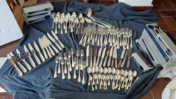 Broggi - Bestekset voor 12 personen (99) - Parels -, Antiek en Kunst