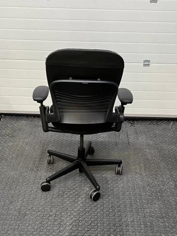Steelcase Leap V1, Huis en Inrichting, Bureaustoelen, Verzenden, Zwart, Zo goed als nieuw, Bureaustoel