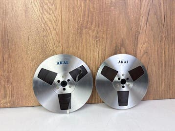 Akai - Metal Reels - 18 cm spoelen met tape - 1980, Nieuw