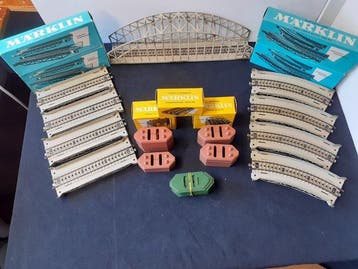 Märklin H0 - 7163/7167/7168/7064/65/66 - Décor de train