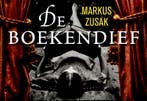 De boekendief / Dwarsligger / 89 9789049800802 Markus Zusak, Boeken, Verzenden, Gelezen, Markus Zusak