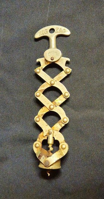 Zig-Zag Concertina - Kurkentrekker - Staal, Antiek en Kunst, Antiek | Keukengerei