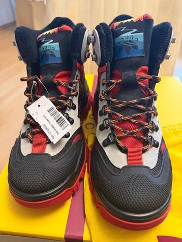 Gucci - High-top sneakers - Maat: EU 41 - Nieuw met tags