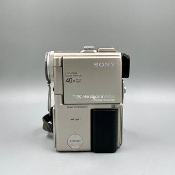 Sony DCR-PC1E Mini DV-DV camera