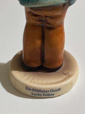 Goebel - Beeldje - Lucky Fellow #560 Membership Year | M.I.
