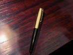 Parker - VS – Fountain Pen – Black & Gold – 14K Gold Nib -, Nieuw