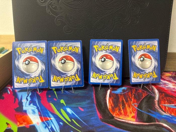 Pokémon - 4 Card - Mewtwo, Blastoise, Lapras, Dark Charizard, Hobby en Vrije tijd, Verzamelkaartspellen | Pokémon
