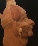 Pre-Columbiaanse Moche portretkop vaas met geschilderd