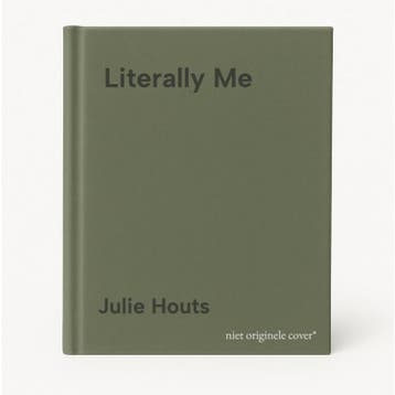 Literally Me 9781471166662 Julie Houts, Verzenden, Zo goed als nieuw, Julie Houts
