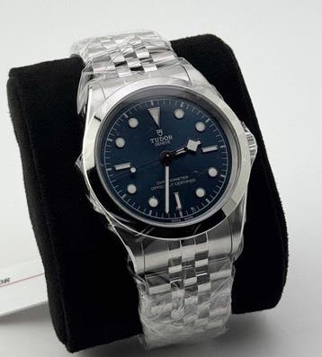 Tudor - Black Bay 39 - 79680 - Heren - 2026