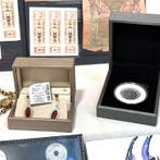 Wereld. Collection of coins, banknotes and stamps (Zonder