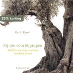 Zij die voorbijgingen 9789023954873 L. Kievit, Verzenden, Zo goed als nieuw, L. Kievit