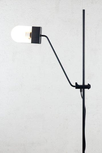 Karakter - Joe Colombo - Staande lamp - Domo Floor - Zwart -
