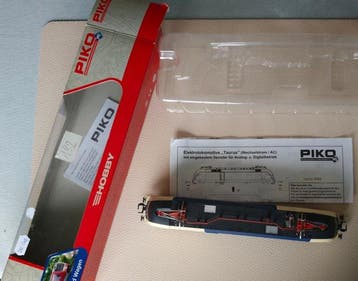 Piko H0 - 57227 - Elektrische locomotief (1) - ES 64,, Hobby en Vrije tijd, Nieuw