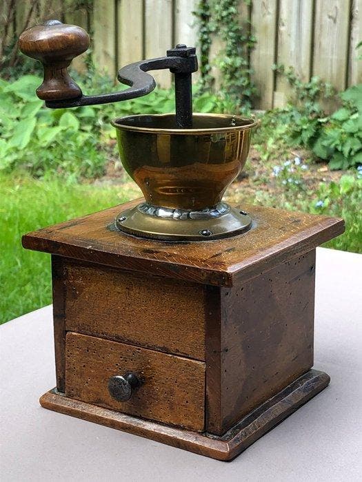 Koffiemolen - Messing, Hout - Antique coffee mill, Antiek en Kunst, Antiek | Keukengerei