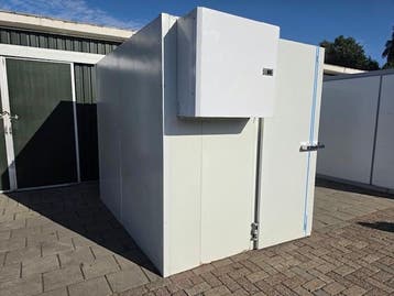 Koelcel 192 x 152 x 210 cm stekker klaar